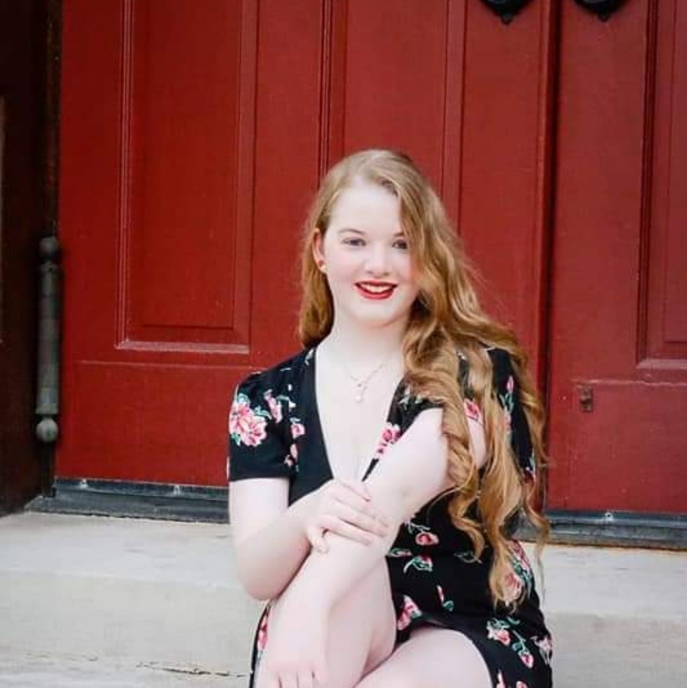 Meet your Posher, Julianna